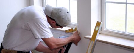 Montaż parapetów wewnętrznych