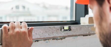 Co to jest węgarek w oknie