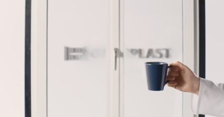 Dlaczego okna parują oknoplast