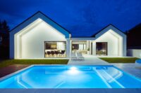 Nowoczesny dom z oknami Oknoplast