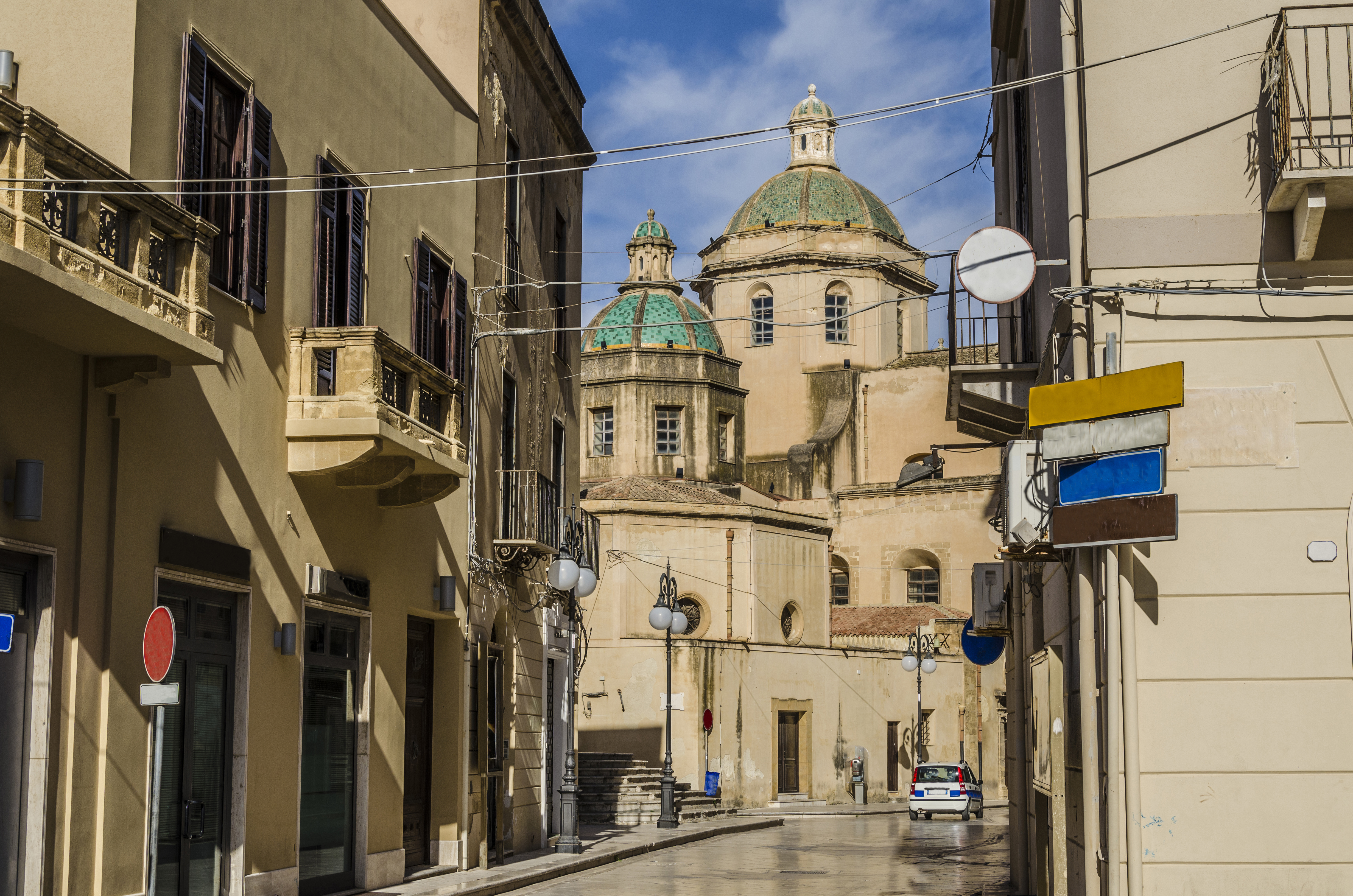 Ula Pedantula chooses OKNOPLAST for apartment renovation in Apulia